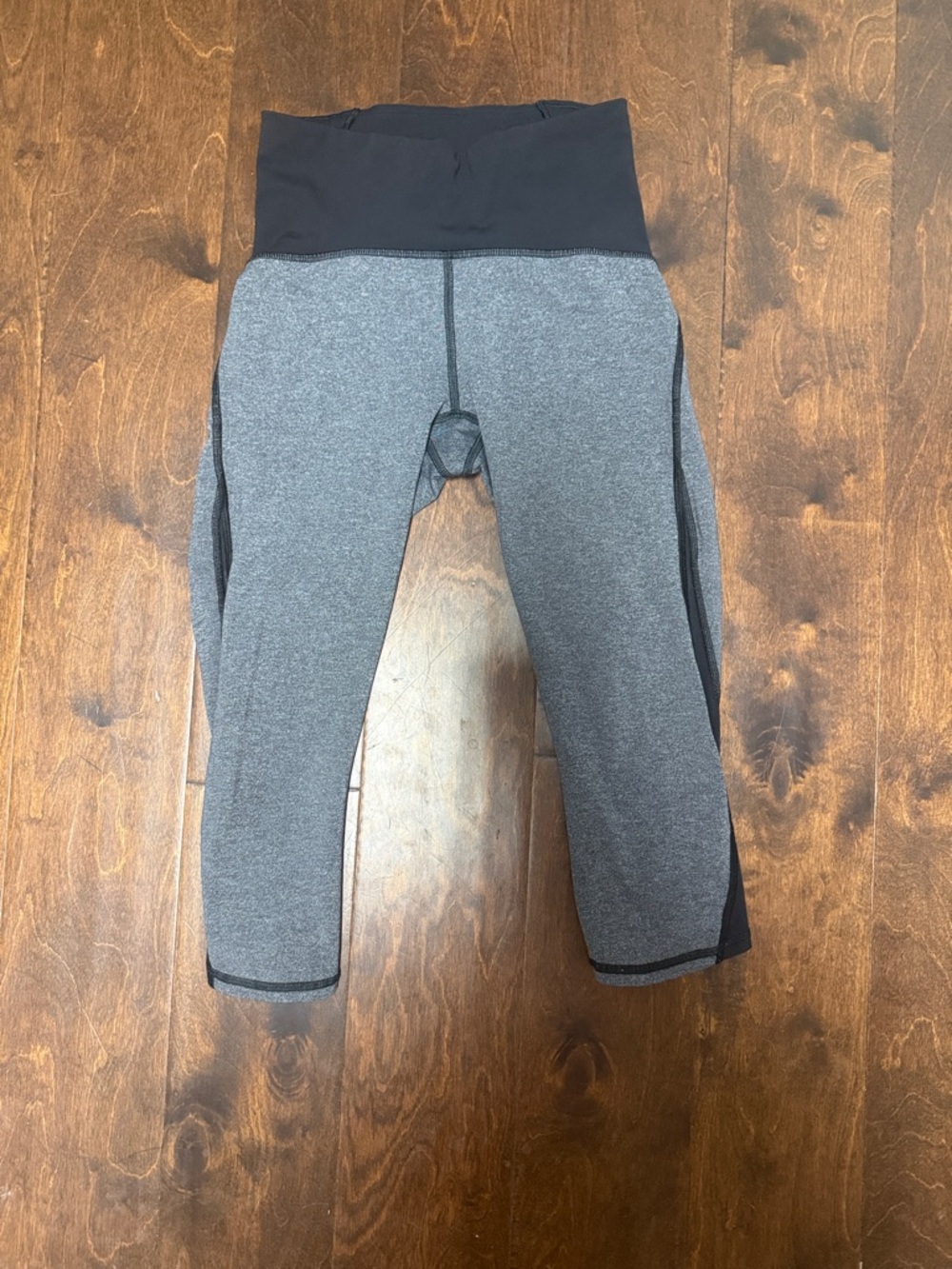 lululemon athletica Gray & Black Cropped High-Rise Leggings